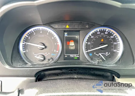 2019 Toyota Highlander Xle z USA, uszkodzony, nr VIN 5TDJZRFH5KS604574